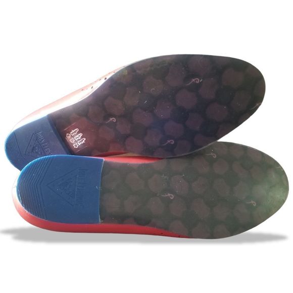 John Fluevog Retired 'Basement Sue' Red Perforated Flats Off White Toe Cap sz 8 - Picture 10 of 14